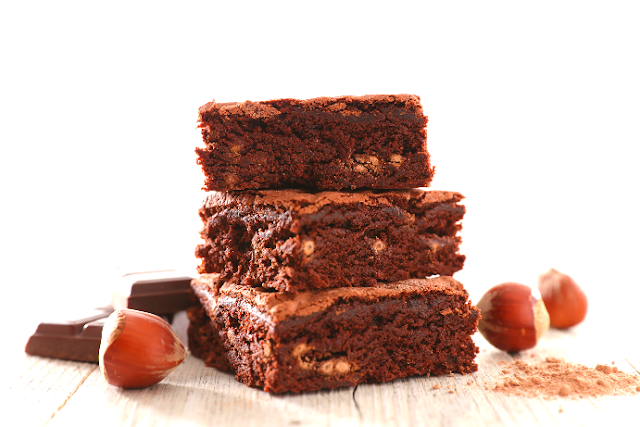 RECEITA: BROWNIE FÁCIL